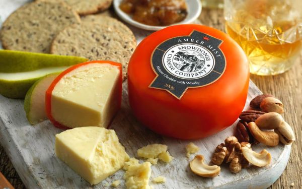 Τυρί Cheddar με Ουίσκι Amber Mist